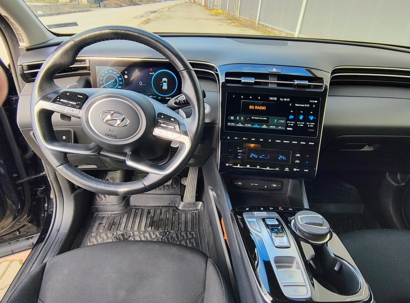 Hyundai Tucson  SUV 4WD - изображение 6