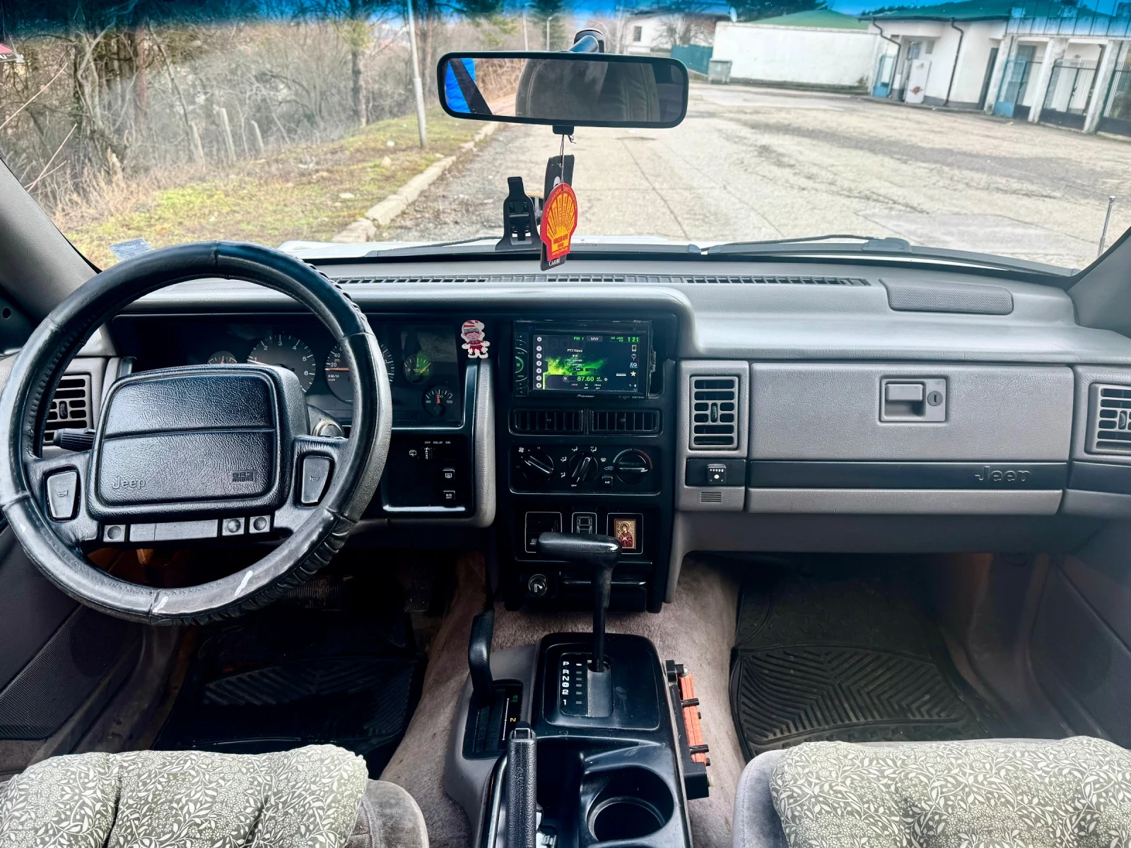 Jeep Grand cherokee 4.0 Газов инжекцион - изображение 7