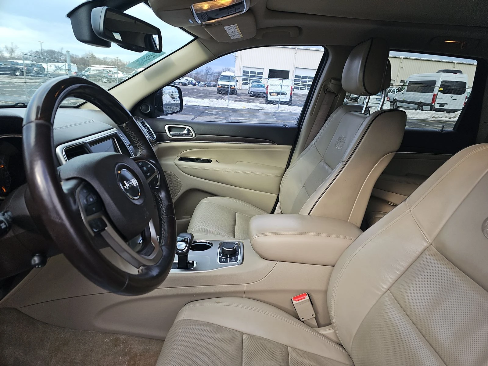 Jeep Grand cherokee Overland - изображение 9