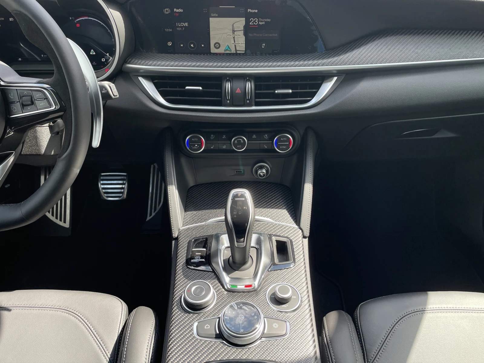 Alfa Romeo Stelvio QV 2.9 V6 Bi-Turbo Petrol 520 hp AT8 Q4, снимка 11 - Автомобили и джипове - 54292639