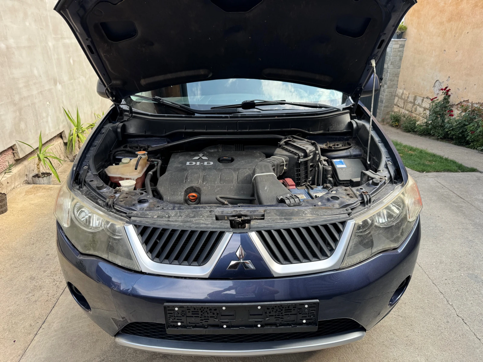 Mitsubishi Outlander 2.0DiD-140к.с., снимка 15 - Автомобили и джипове - 55601663