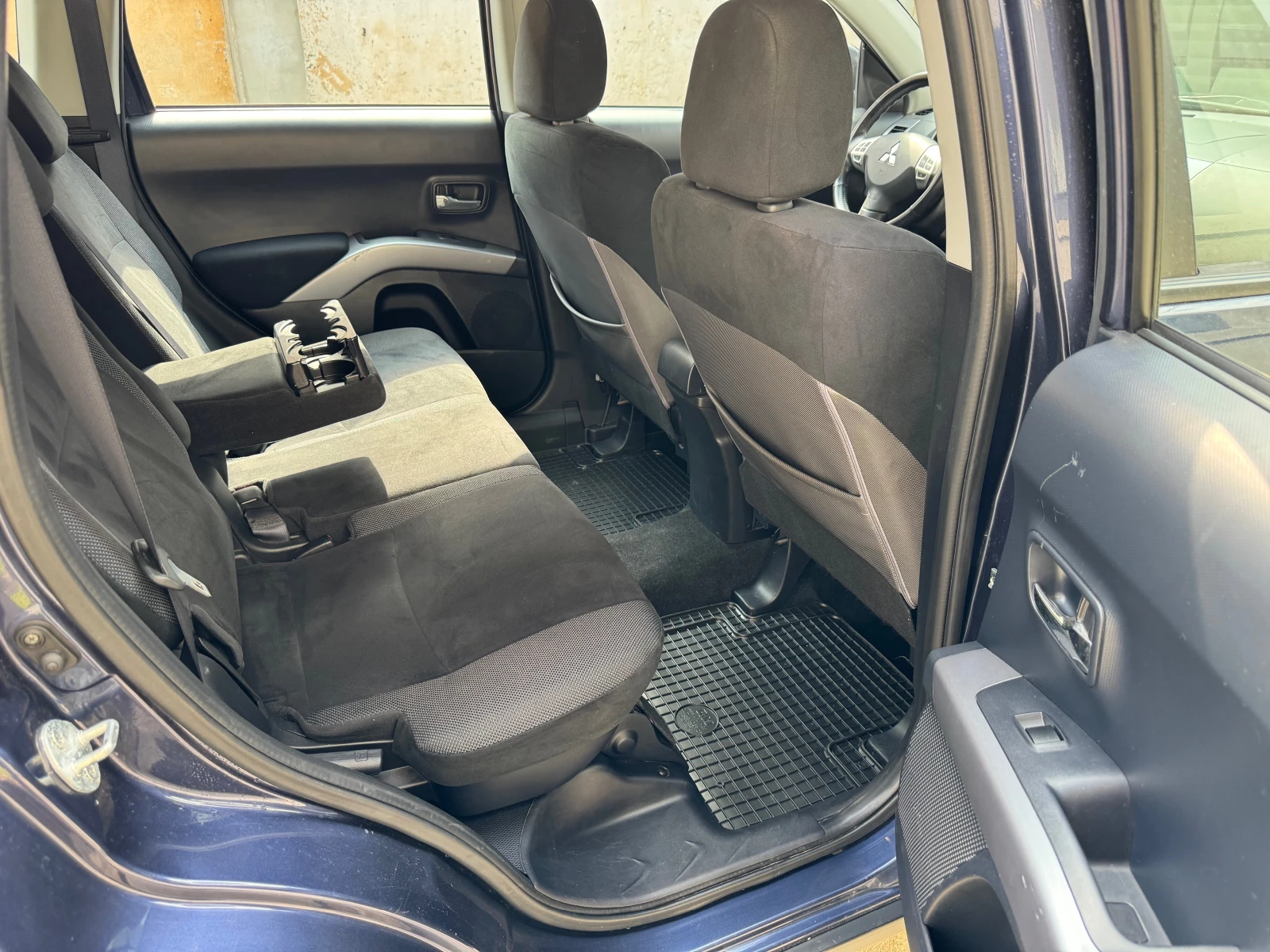 Mitsubishi Outlander 2.0DiD-140к.с., снимка 13 - Автомобили и джипове - 55601663