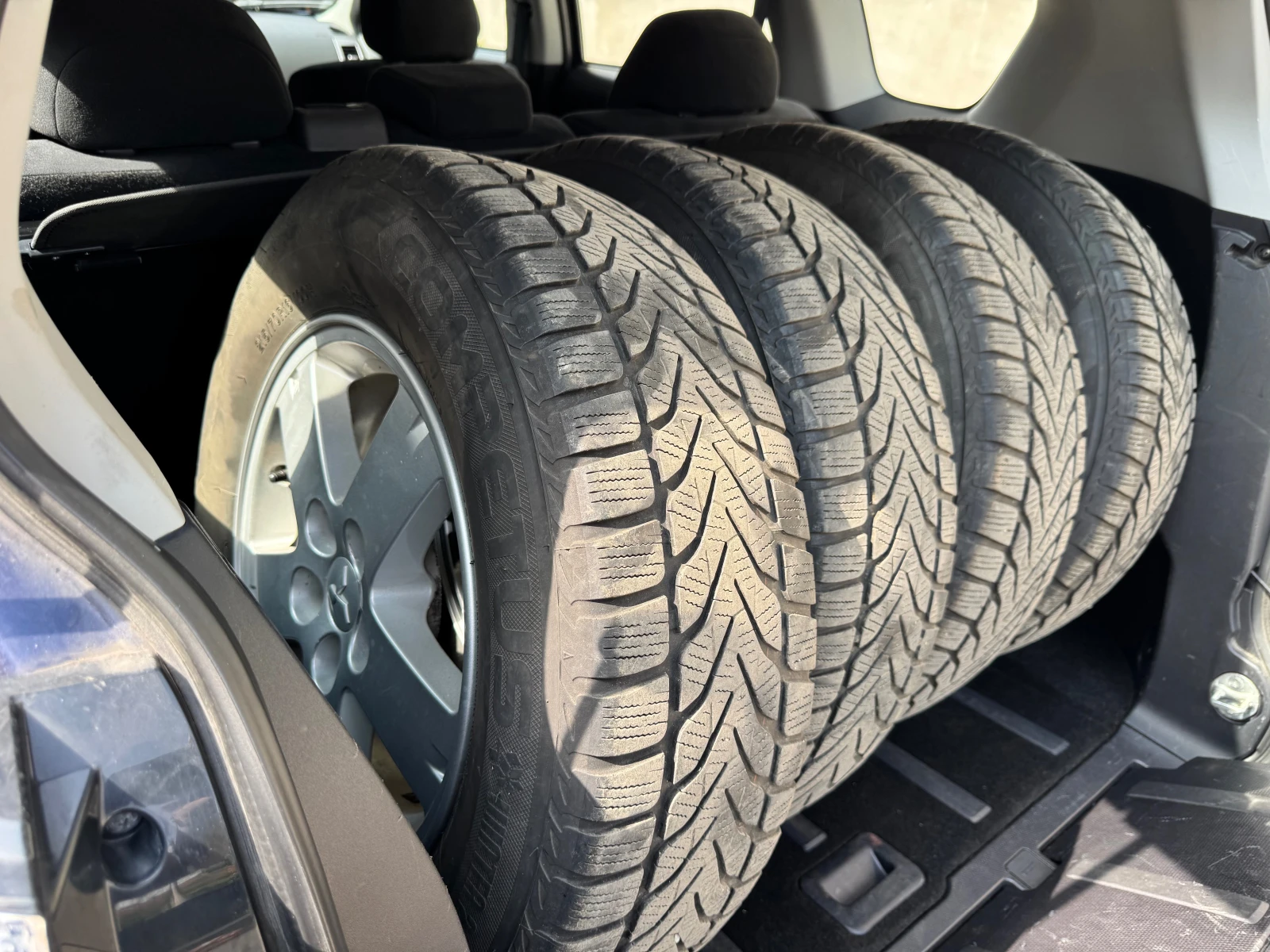Mitsubishi Outlander 2.0DiD-140к.с., снимка 16 - Автомобили и джипове - 55601663