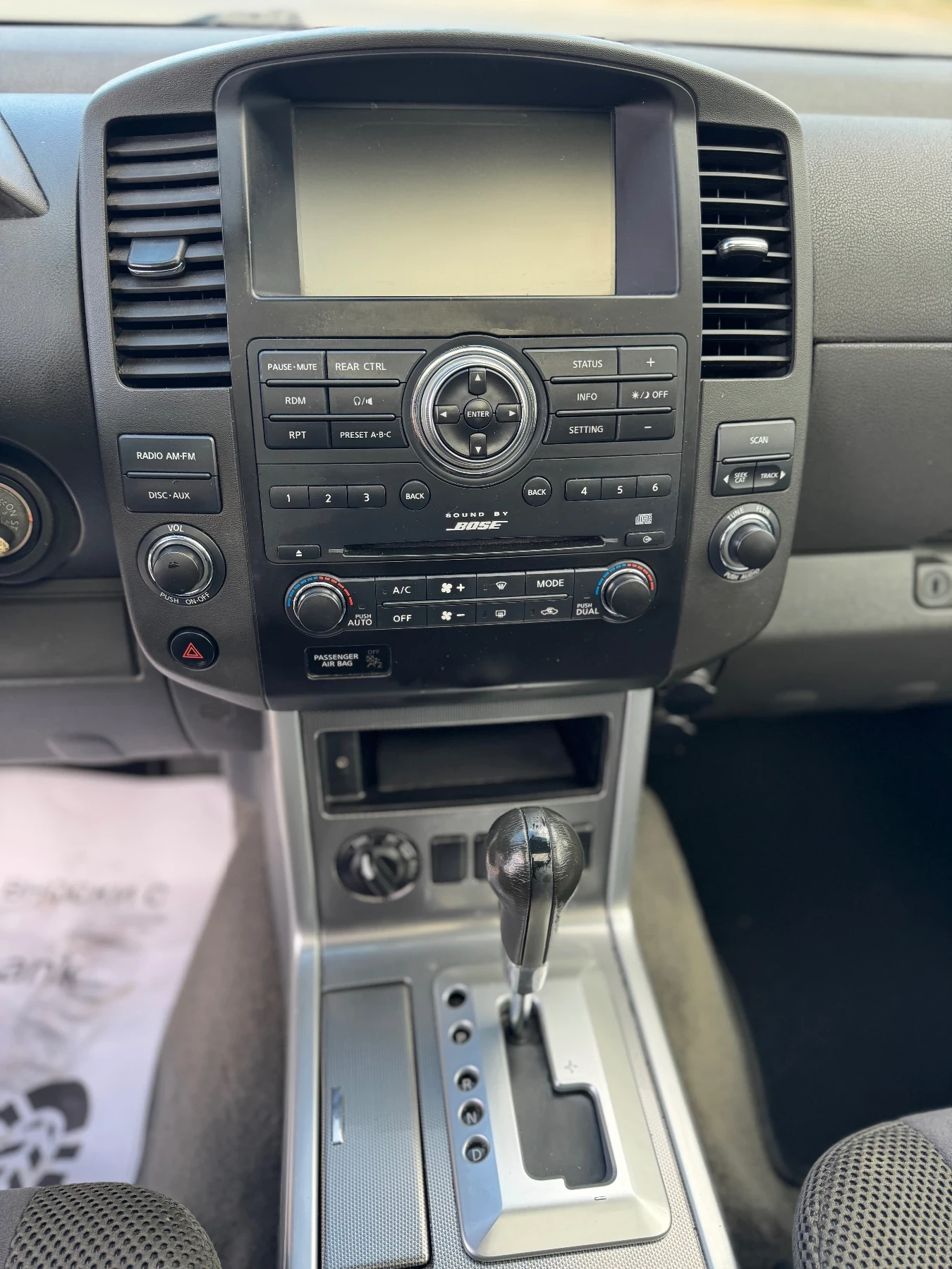 Nissan Pathfinder 4.0 SE BOSE/4X4/7+ 1/, снимка 14 - Автомобили и джипове - 56611670
