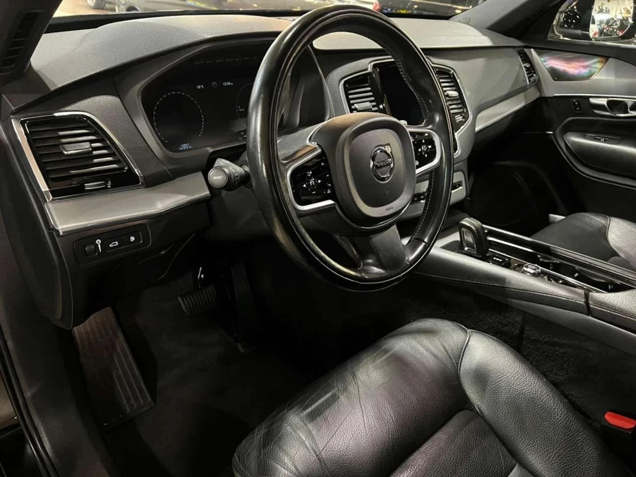 Volvo Xc90, снимка 8 - Автомобили и джипове - 56707521
