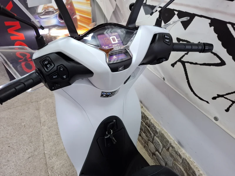 Honda Sh * Sport EDITION * * * ABS-HSTC * * , снимка 4 - Мотоциклети и мототехника - 49220503