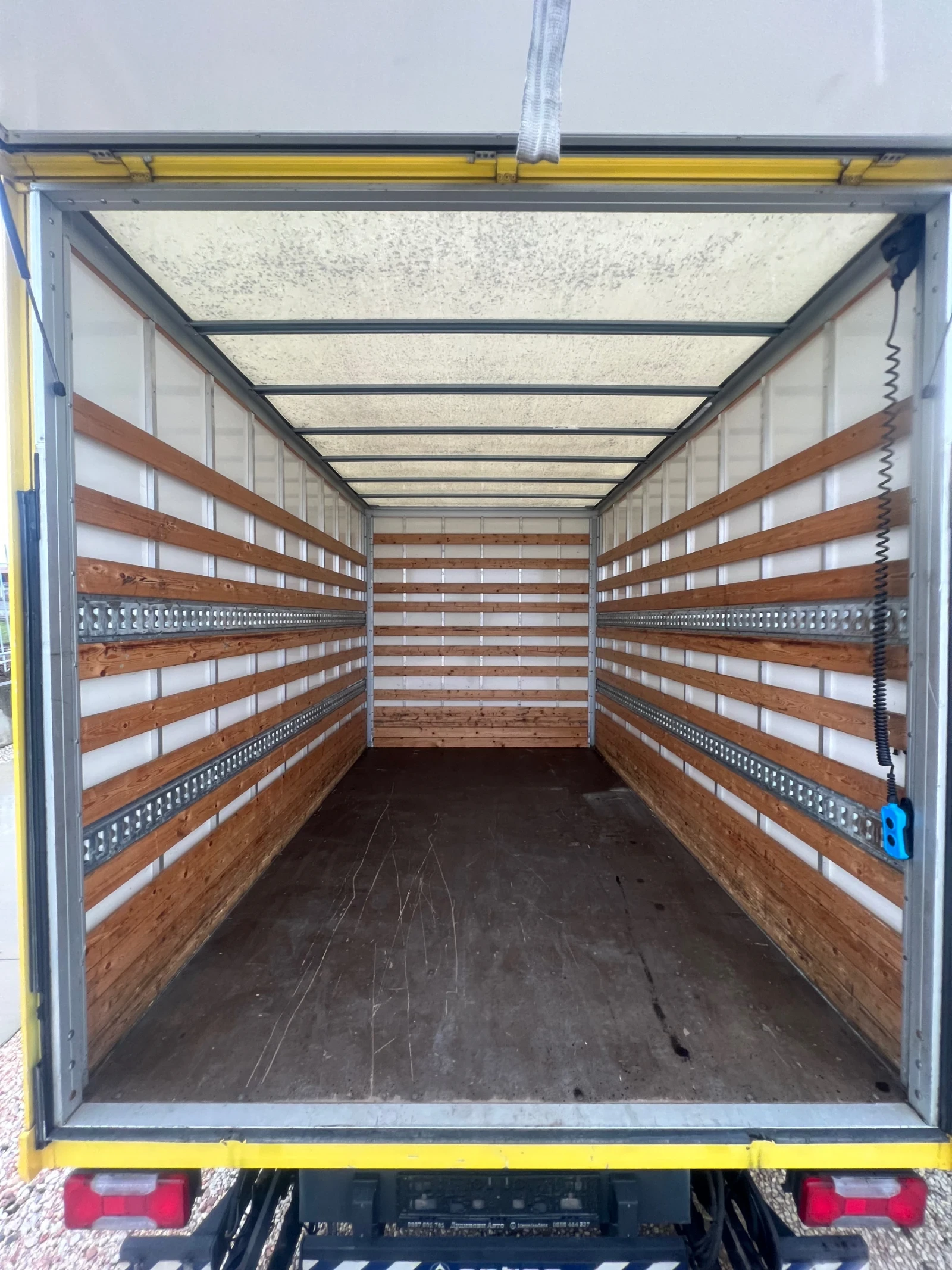 Фургон с падащ борд, снимка 9 - Части - 54073783