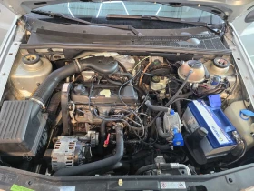 VW Golf 1.6 АВТОМАТ , снимка 15
