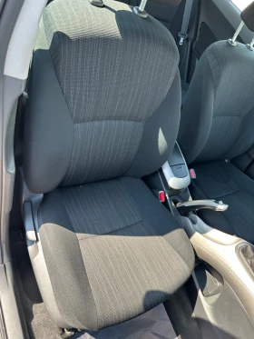 Toyota Auris 2.0D-4D 126к.с нов внос!, снимка 10
