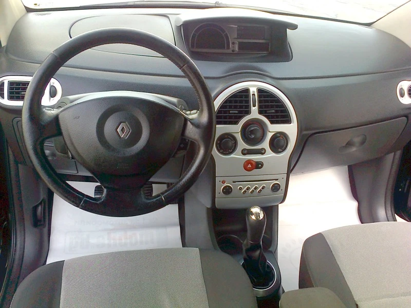 Renault Modus  BENZIN, снимка 12 - Автомобили и джипове - 44512116