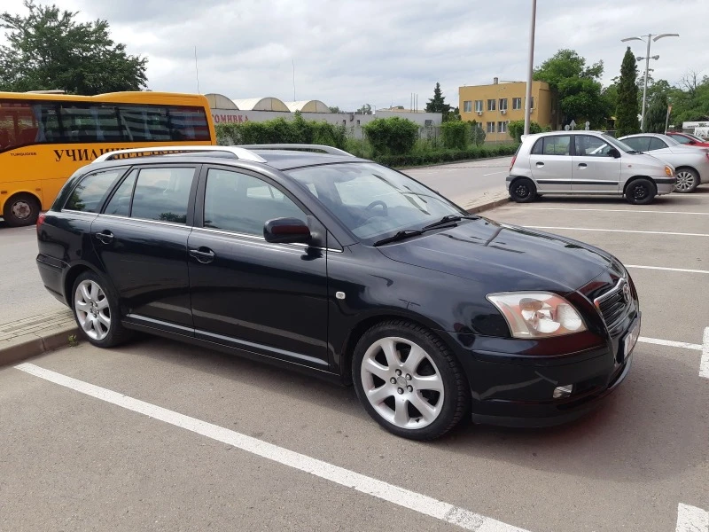 Toyota Avensis, снимка 8 - Автомобили и джипове - 49541631