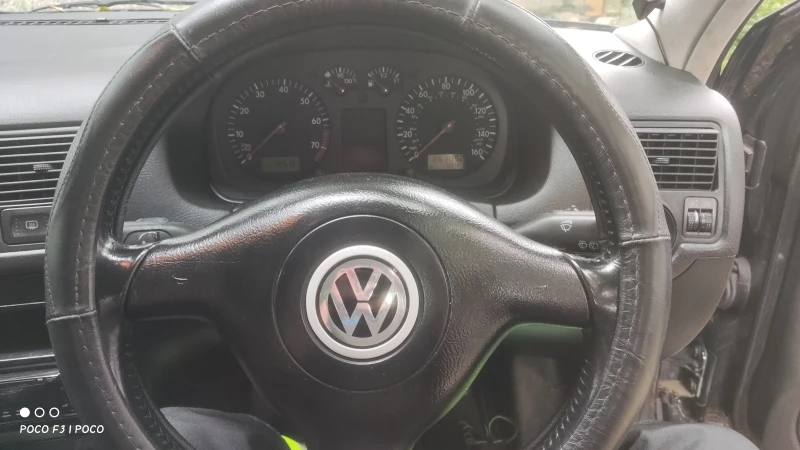 VW Golf 4, снимка 12 - Автомобили и джипове - 48215556