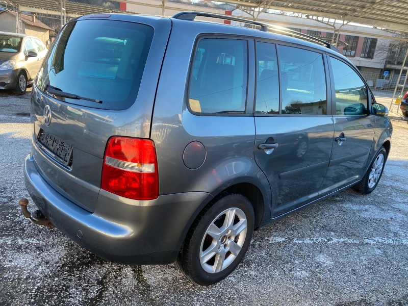 VW Touran 1.9TDi-105кс-DSG, снимка 4 - Автомобили и джипове - 48548280