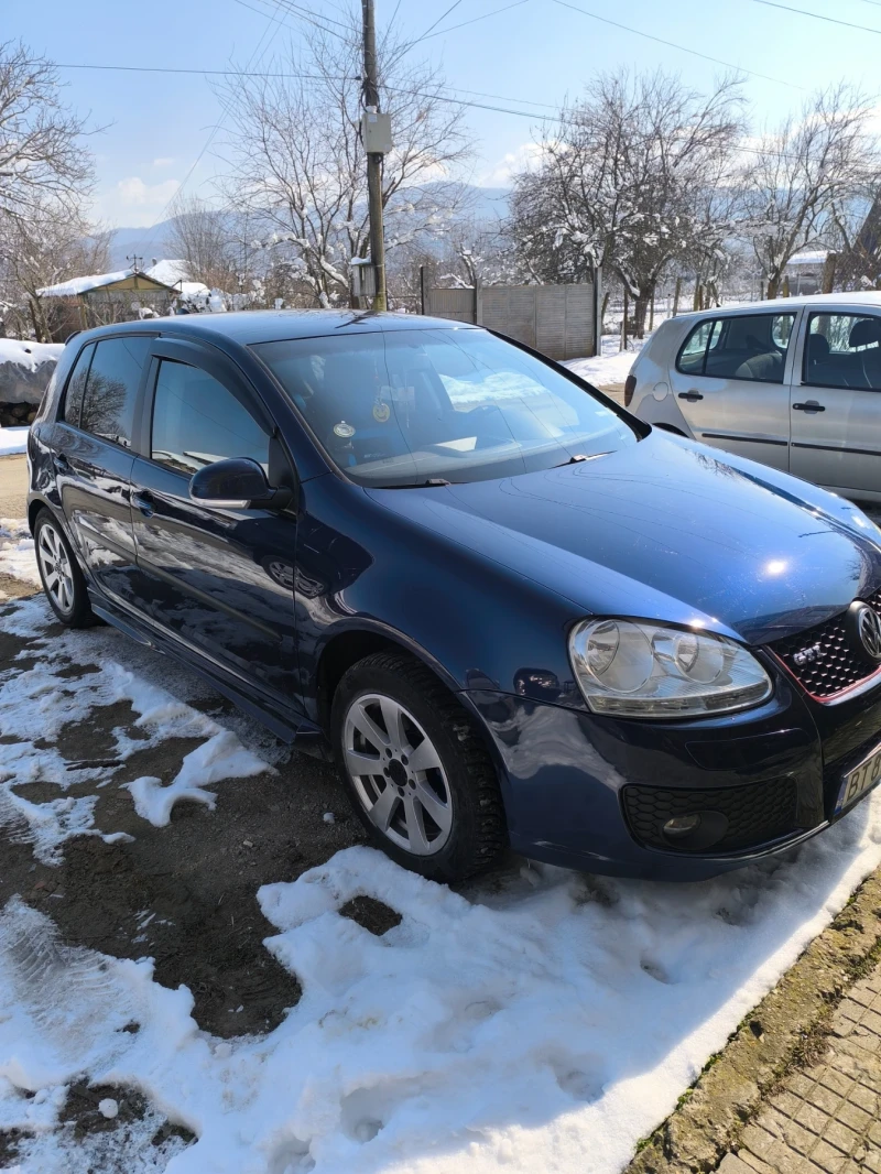 VW Golf, снимка 1 - Автомобили и джипове - 49220217