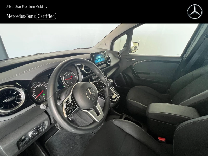 Mercedes-Benz T-класа 180d, снимка 8 - Автомобили и джипове - 50849426