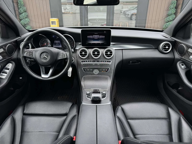 Mercedes-Benz C 300 AMG* 4-MATIC* LED, снимка 7 - Автомобили и джипове - 50863006