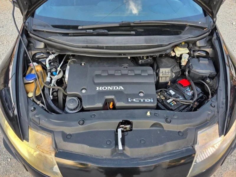 Honda Civic 2.2CDTI 140K.C. / 6 СКОРОСТИ / КЛИМАТРОНИК, снимка 15 - Автомобили и джипове - 51305722