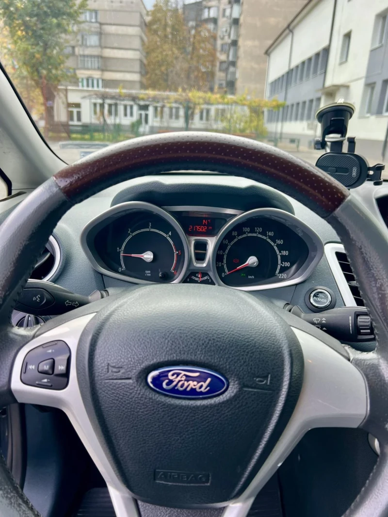 Ford Fiesta, снимка 5 - Автомобили и джипове - 52358742