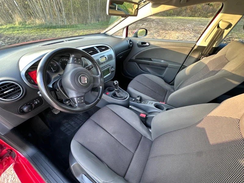 Seat Leon, снимка 10 - Автомобили и джипове - 52532684