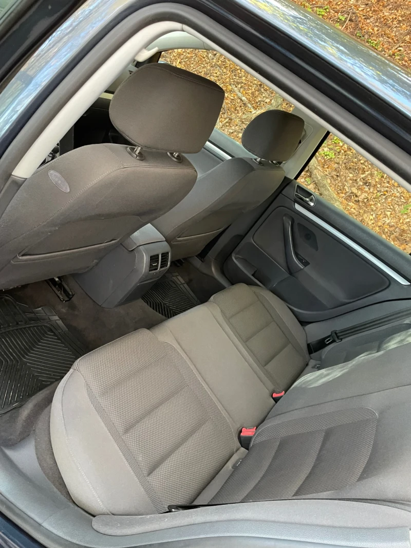 VW Golf Няма, снимка 5 - Автомобили и джипове - 52795386