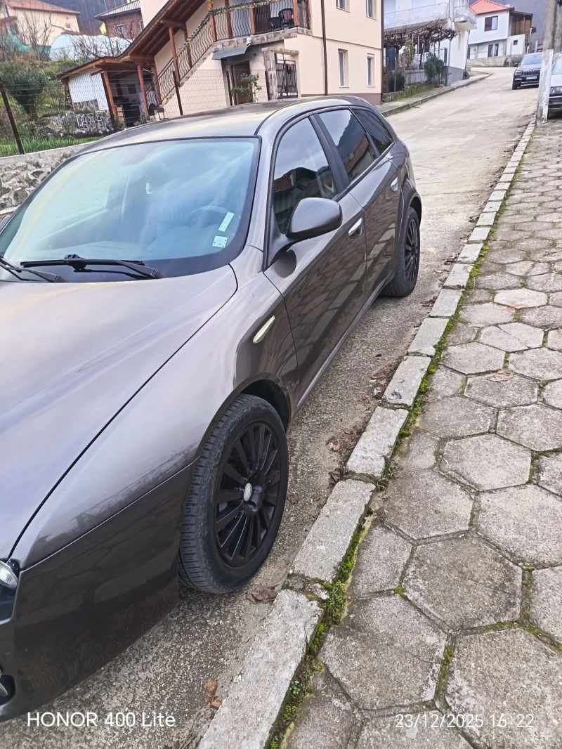 Alfa Romeo 159 sportwagon 2.4 JTDM, снимка 4 - Автомобили и джипове - 52886360