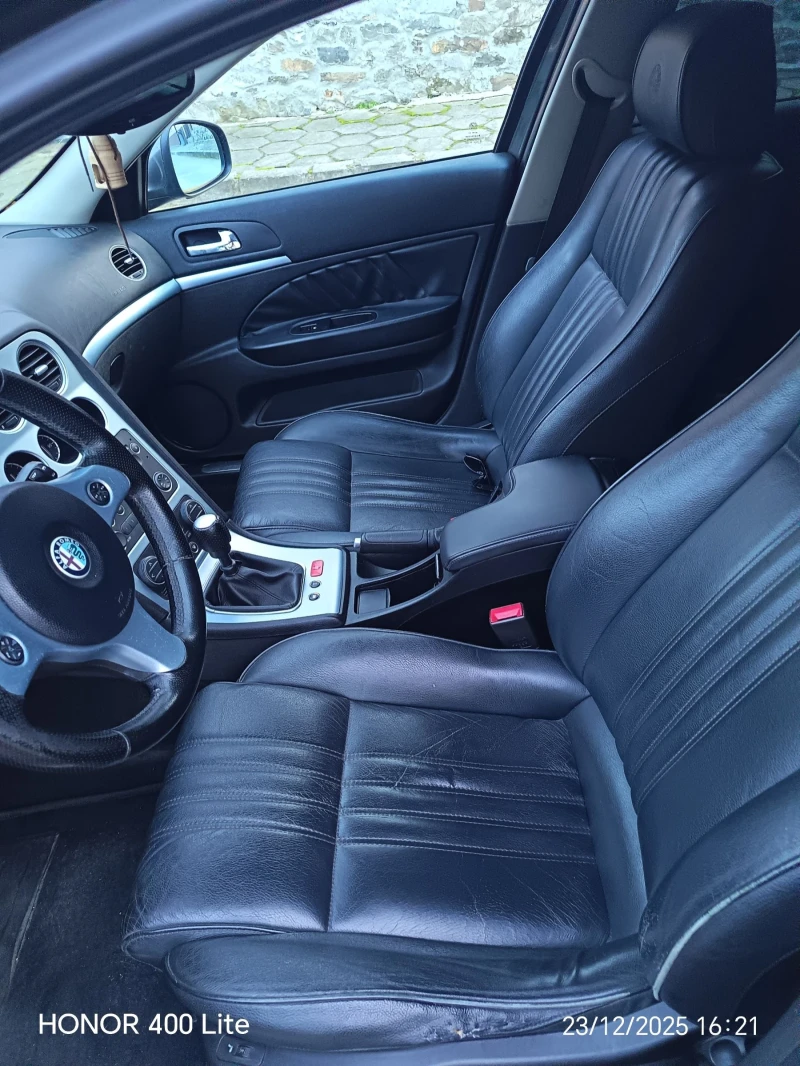 Alfa Romeo 159 sportwagon 2.4 JTDM, снимка 8 - Автомобили и джипове - 52886360