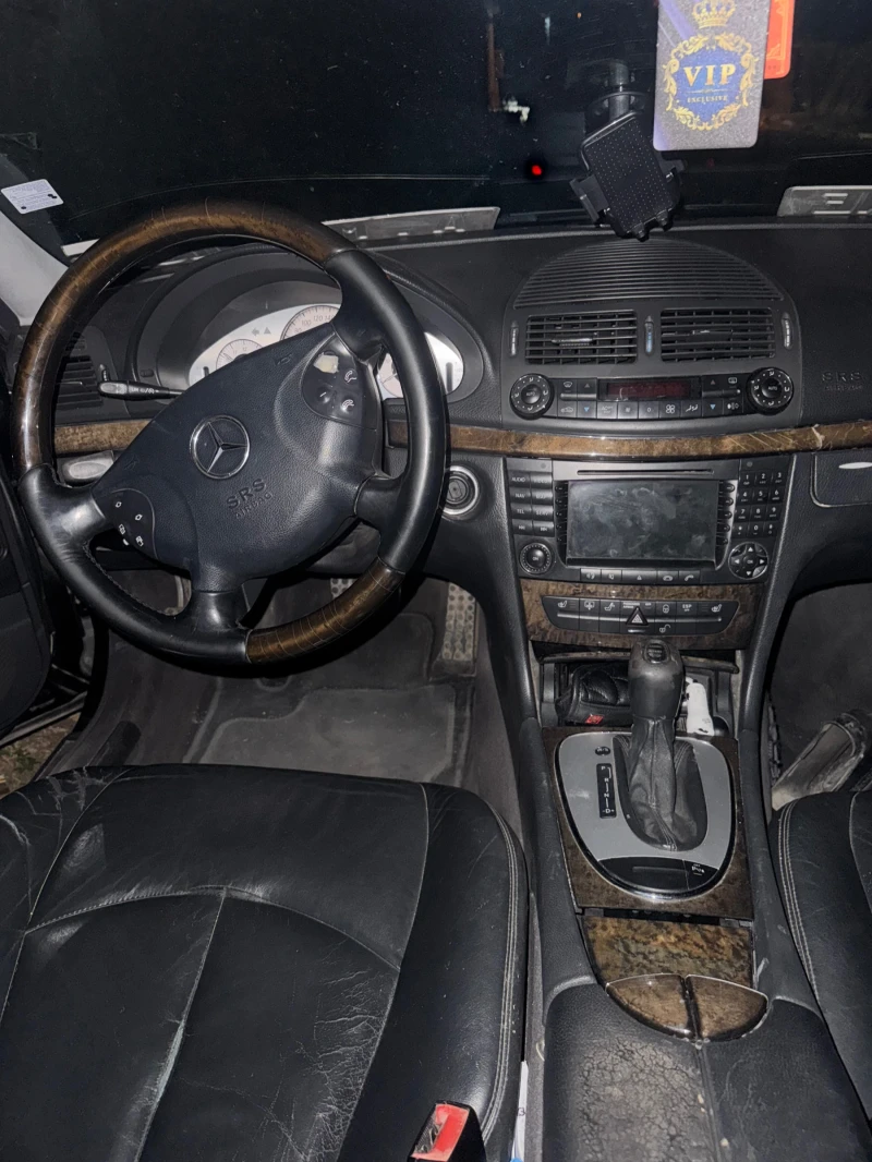 Mercedes-Benz E 320  avangard 3.2 CDI , снимка 5 - Автомобили и джипове - 52954600