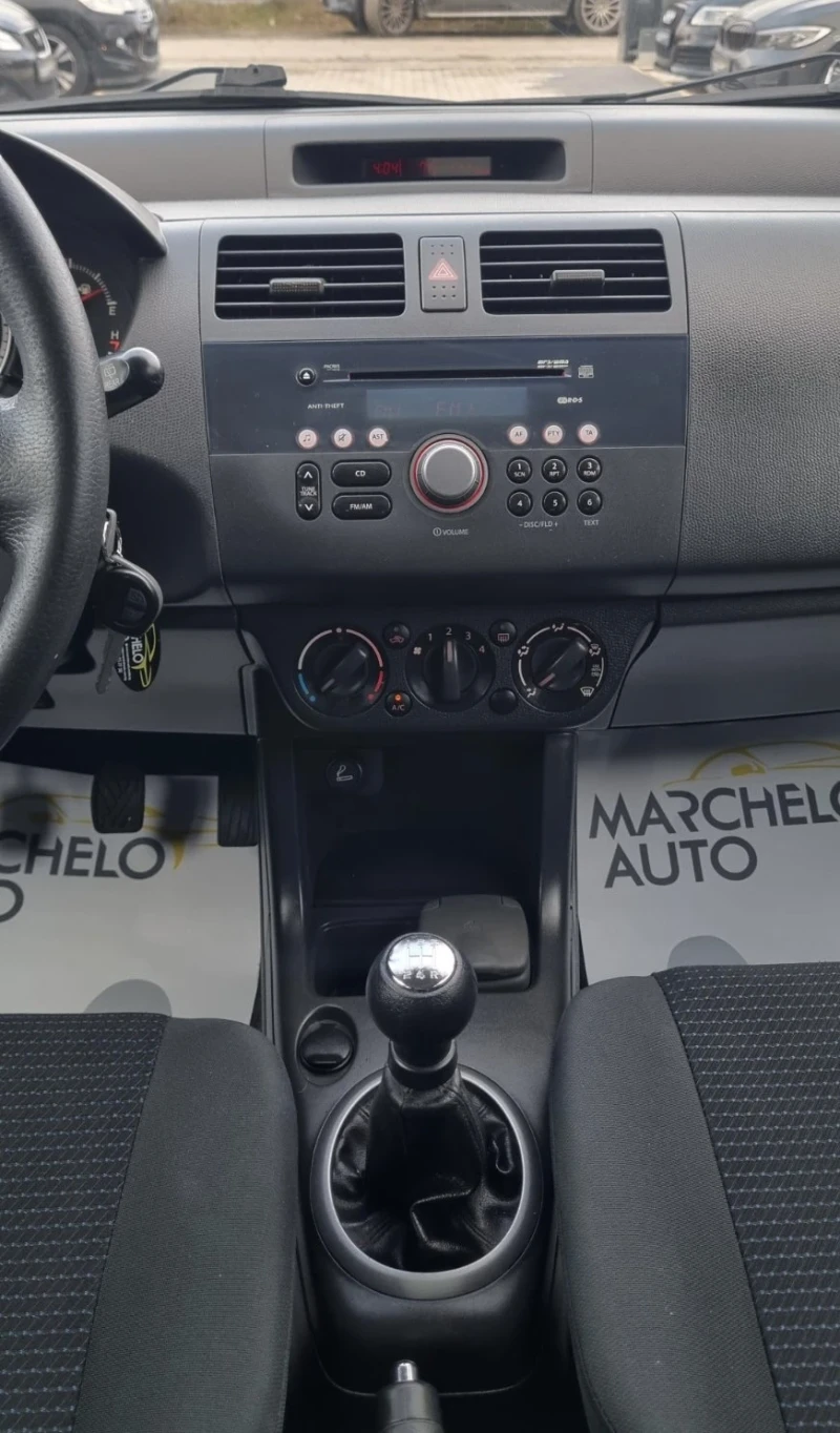 Suzuki Swift 1.3DDIS* * ПЪЛНА ГАРАНЦИЯ* * , снимка 14 - Автомобили и джипове - 53268453