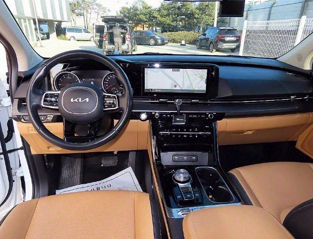 Kia Carnival       | Mobile.bg   12