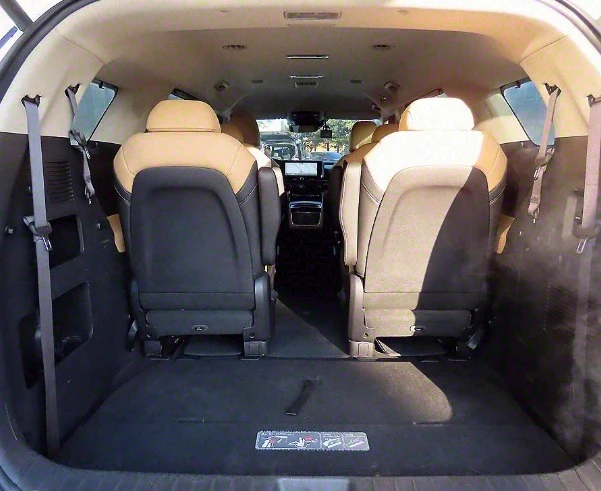 Kia Carnival       | Mobile.bg   11