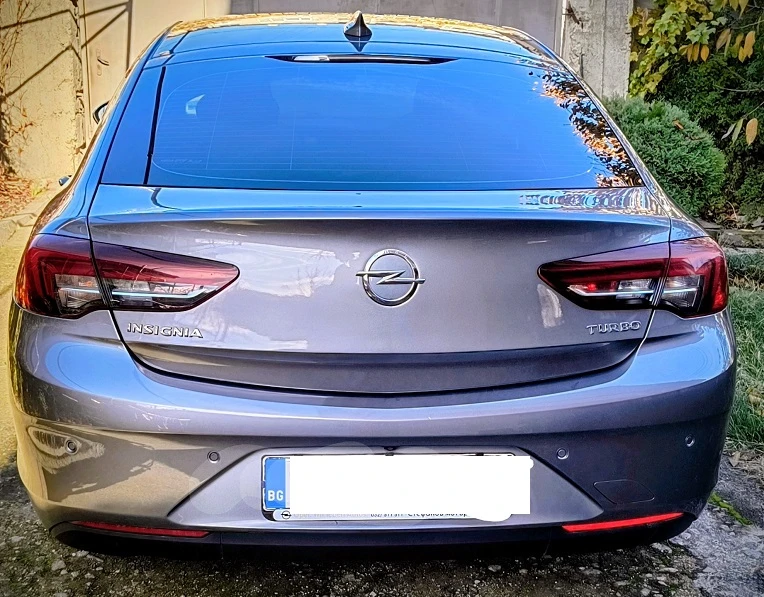 Opel Insignia, снимка 2 - Автомобили и джипове - 52488568