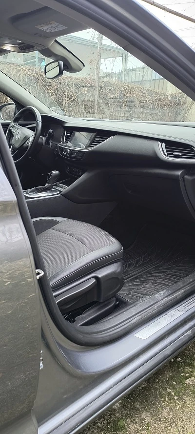 Opel Insignia, снимка 8 - Автомобили и джипове - 52488568