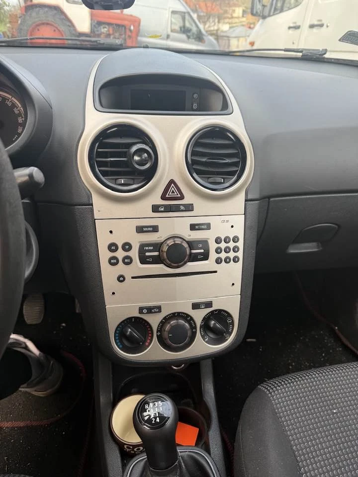Opel Corsa 1.3cdti, снимка 7 - Автомобили и джипове - 53113303