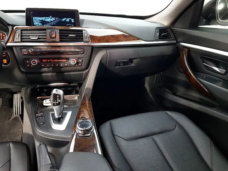 BMW 320 Gt (F34), снимка 10 - Автомобили и джипове - 55898327
