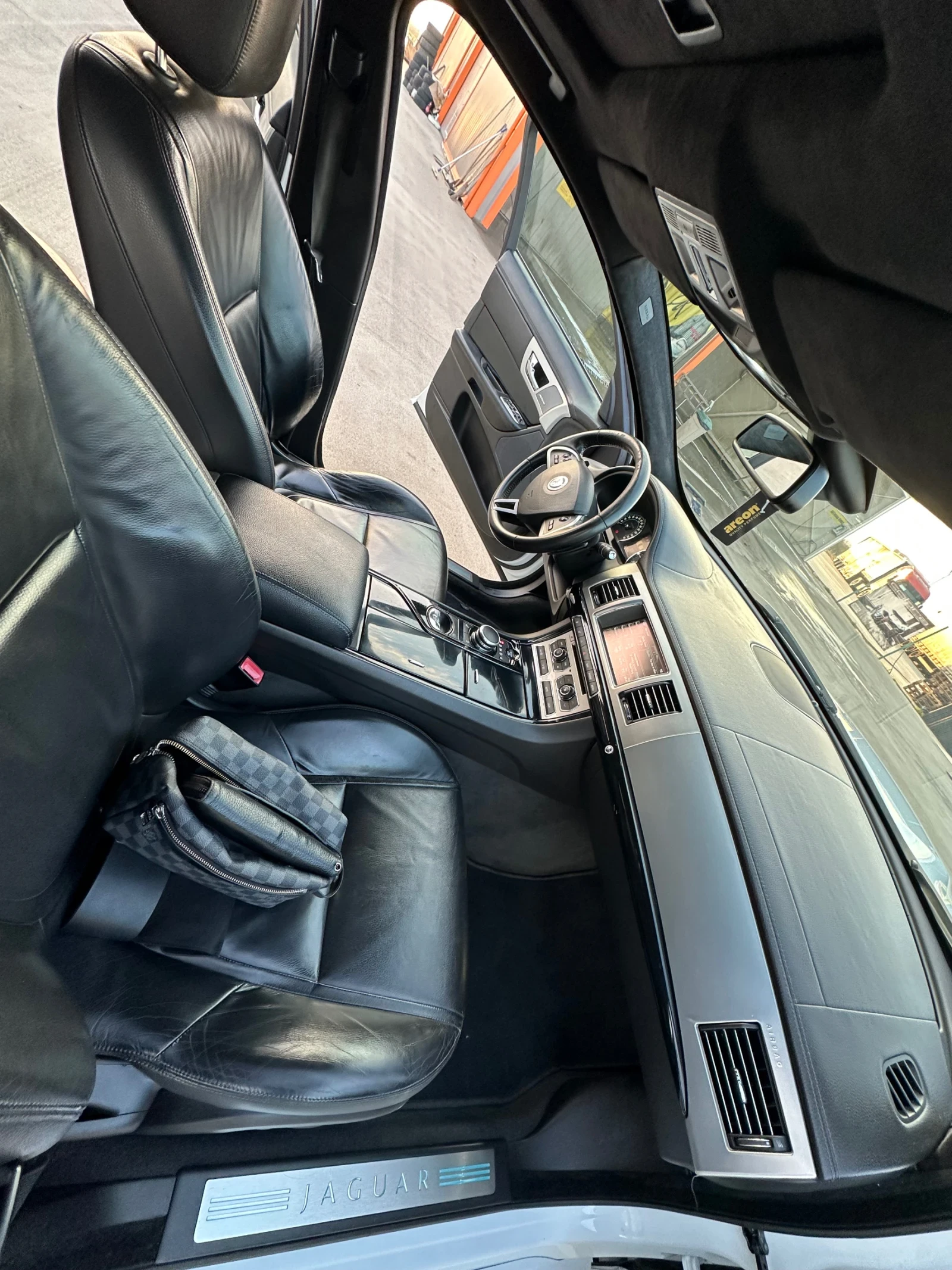 Jaguar Xf 2.2R  - изображение 4