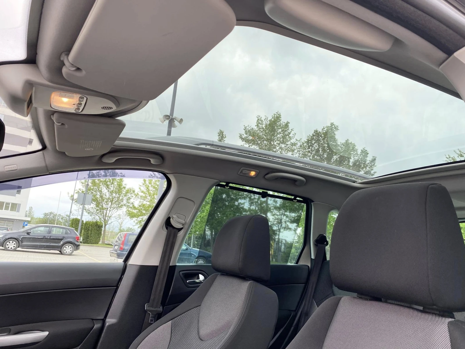 Peugeot 308 (6+ 1)  1, 6  e-HDI - изображение 5