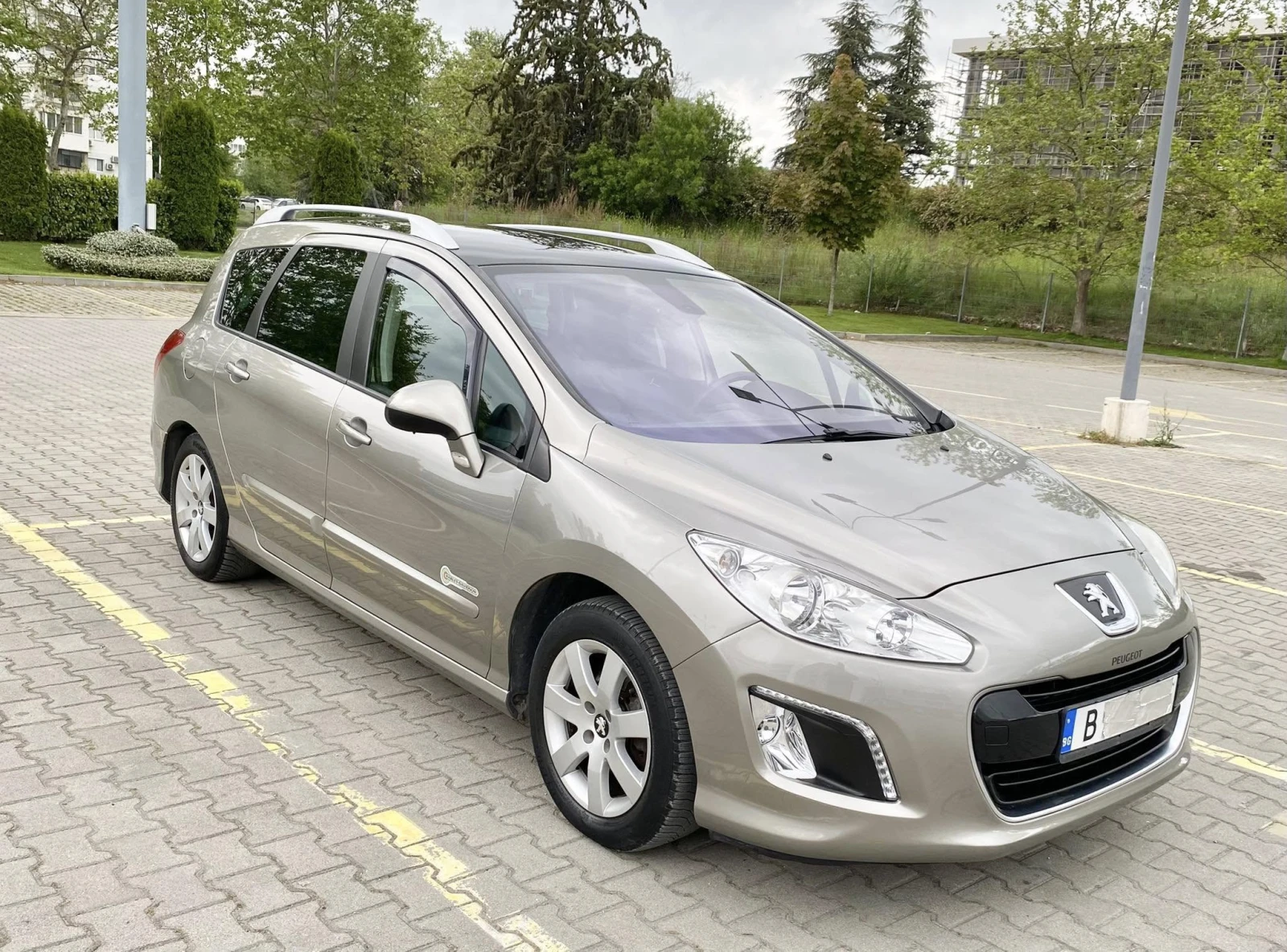 Peugeot 308 (6+ 1)  1, 6  e-HDI - изображение 3