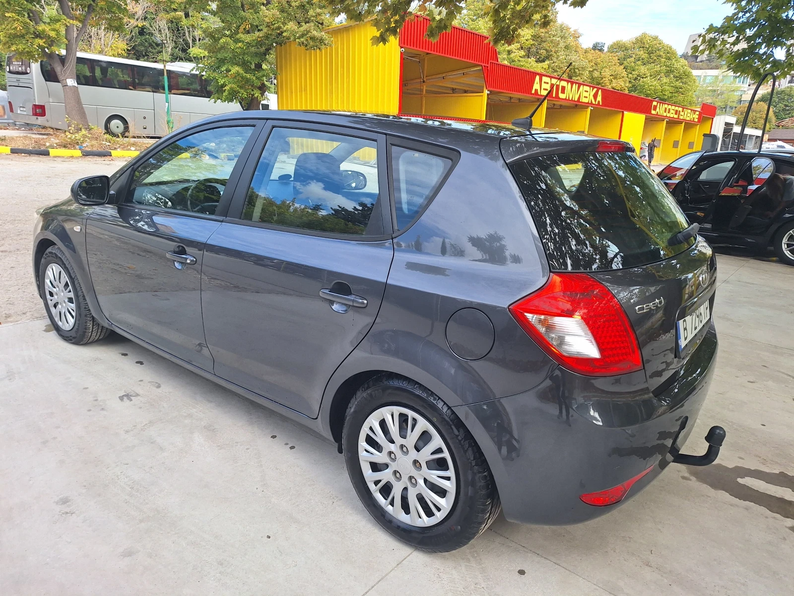 Kia Ceed 1.4i - изображение 5
