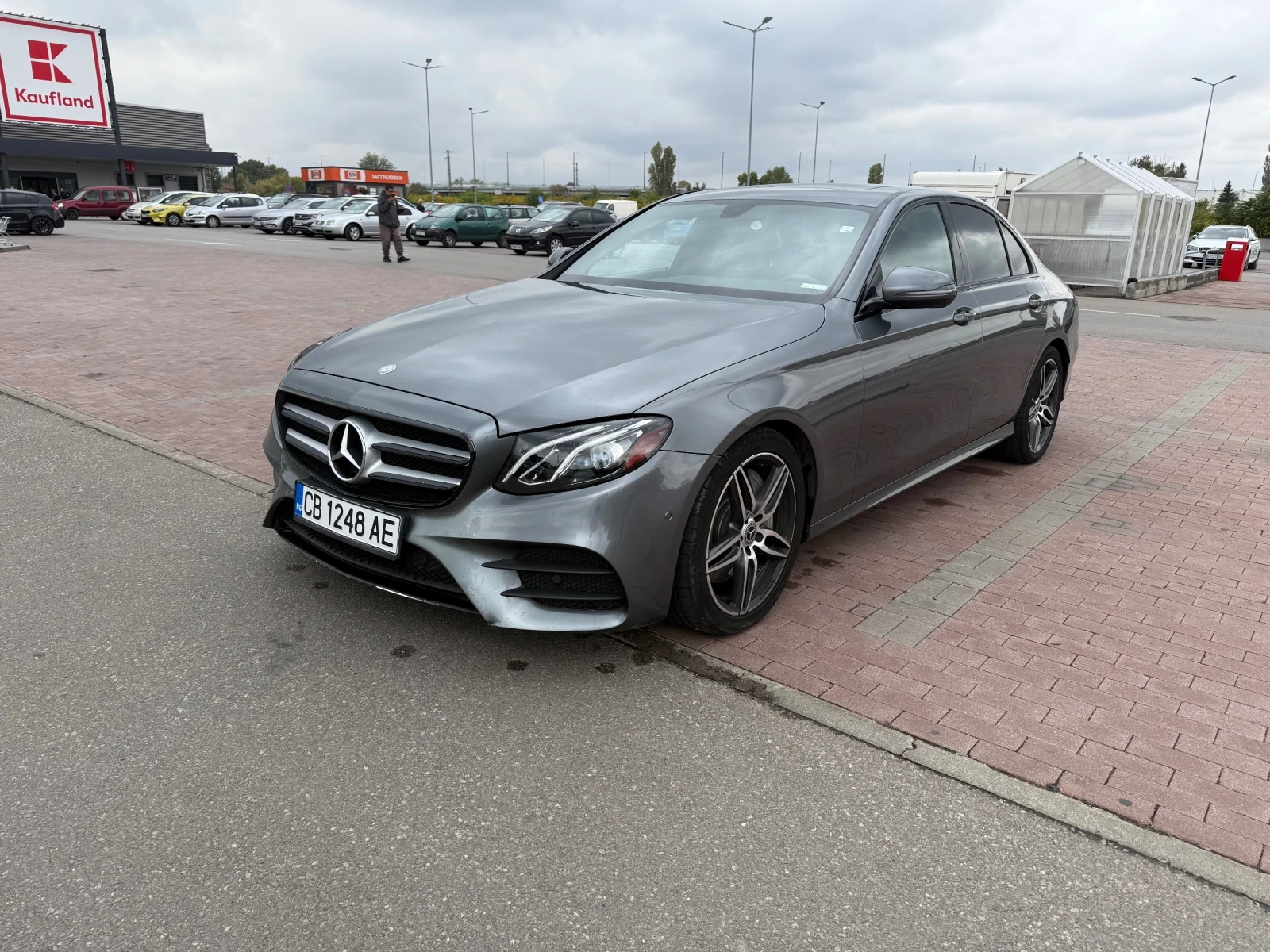 Mercedes-Benz E 300  - изображение 5