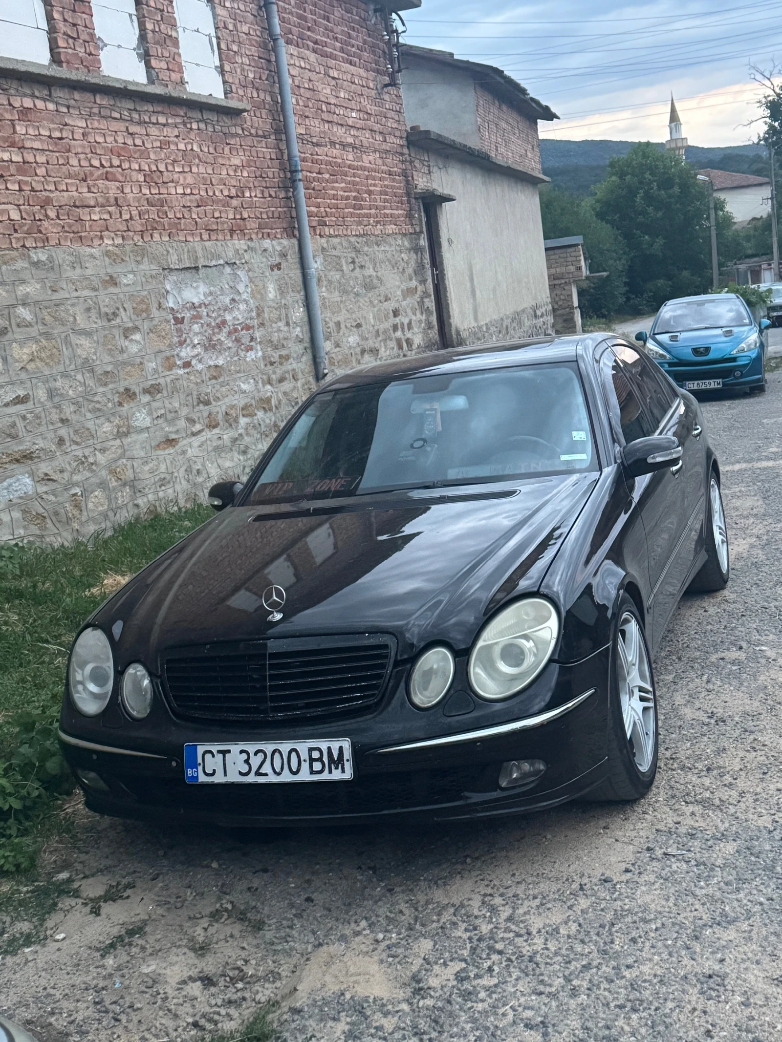 Mercedes-Benz E 320  avangard 3.2 CDI  - изображение 2