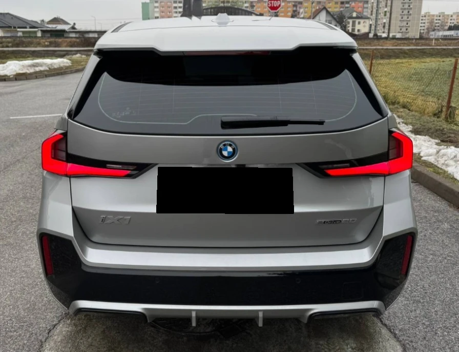 BMW iX1 eDrive20 - изображение 5
