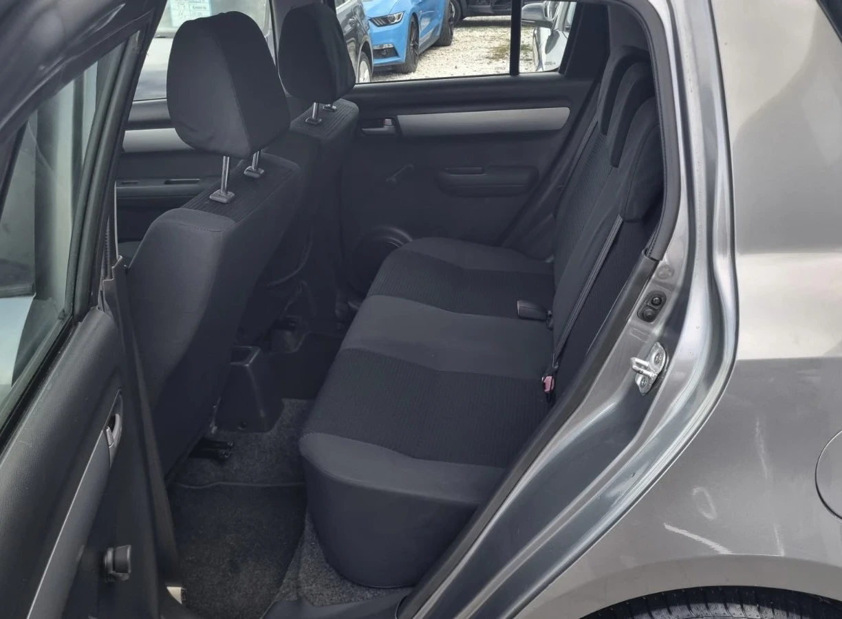 Suzuki Swift 1.3DDIS* * ����� ��������* *  | Mobile.bg � ����������� 12