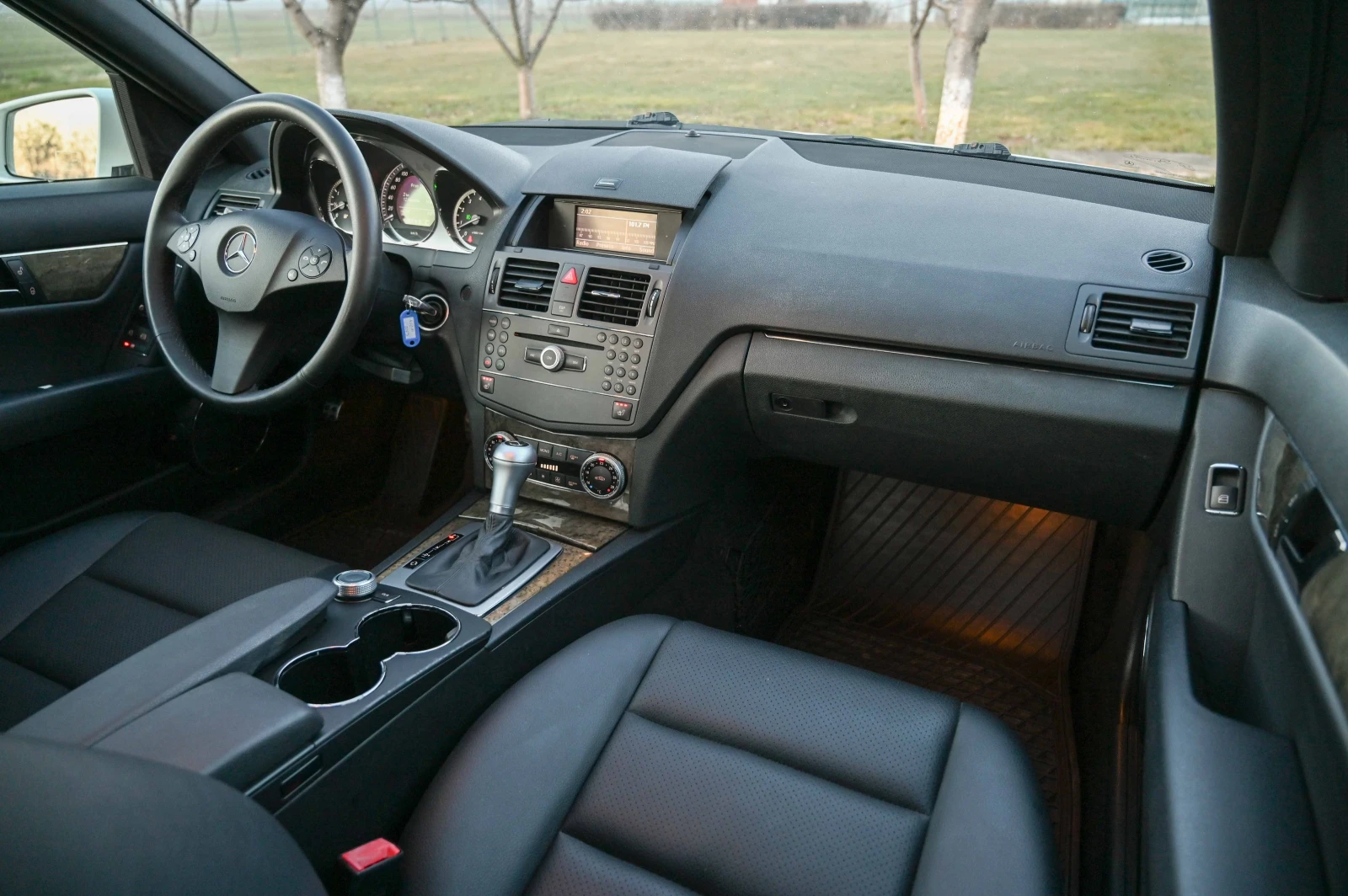 Mercedes-Benz C 300 AMG ����� * 4matic*  | Mobile.bg � ����������� 9