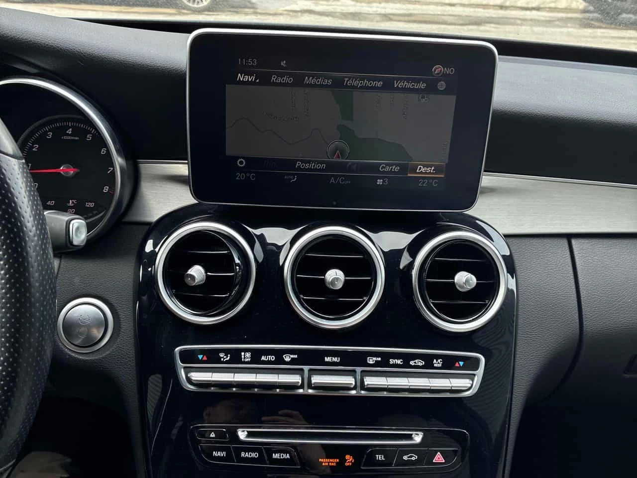 Mercedes-Benz C 300 CARFAX/ПАНОРАМА/ПОДГРЕВИ - изображение 8