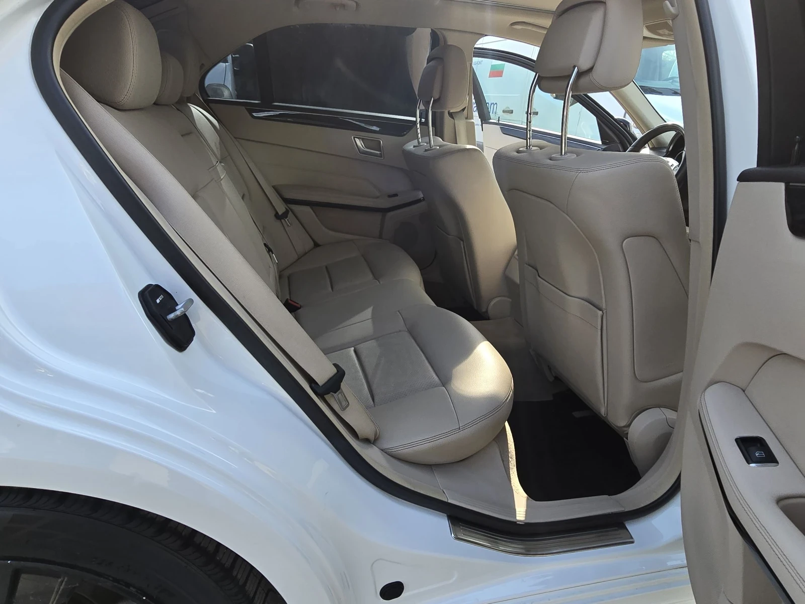 Mercedes-Benz E 350 Е 350 FULL , снимка 9 - Автомобили и джипове - 53719473
