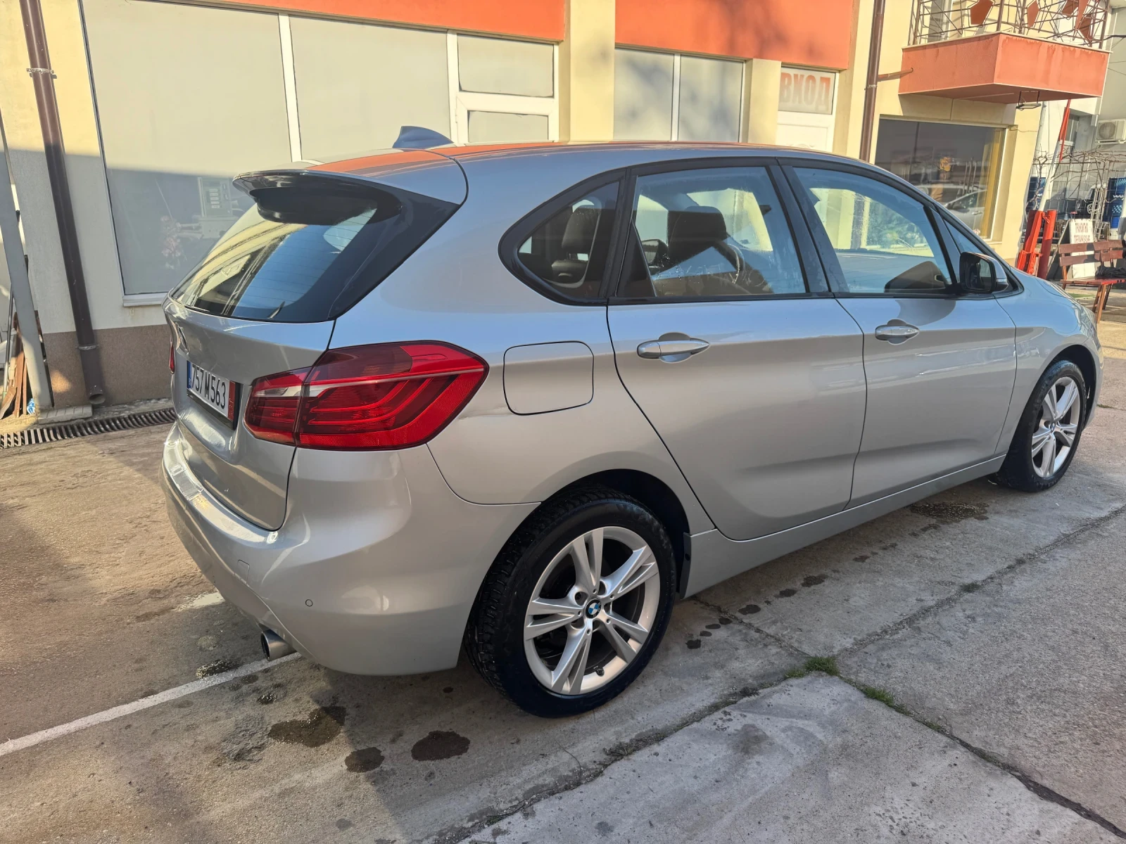BMW 2 Active Tourer Xdrive 190кс. М пакет, снимка 6 - Автомобили и джипове - 53817288