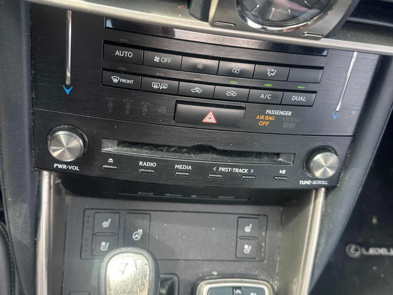 Lexus IS 300 | �������| �������| ���������| KEYLESS| CARFAX | Mobile.bg � ����������� 11