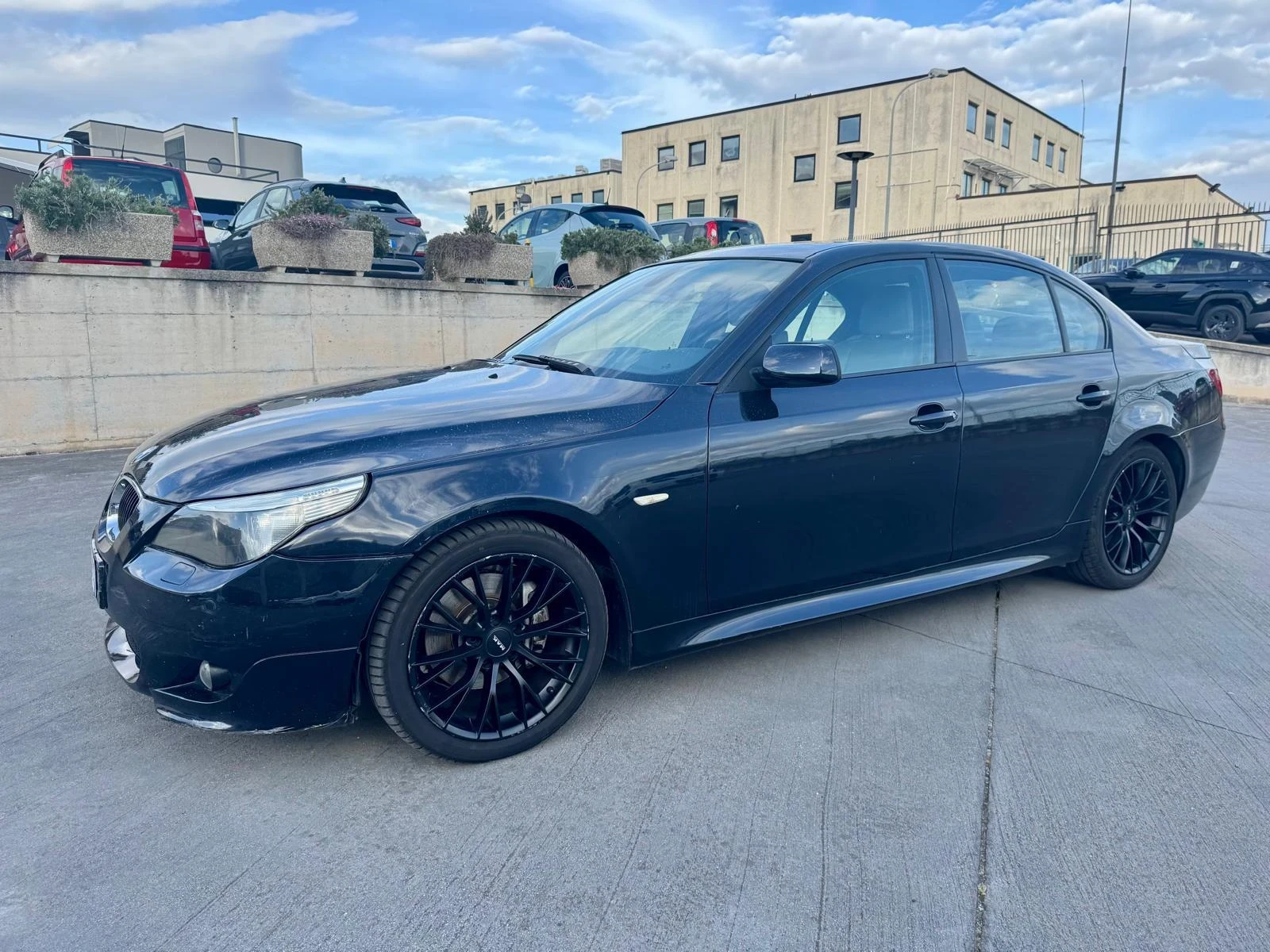 BMW 530 3.0D 231к.с. М-ПАКЕТ, снимка 3 - Автомобили и джипове - 54596333
