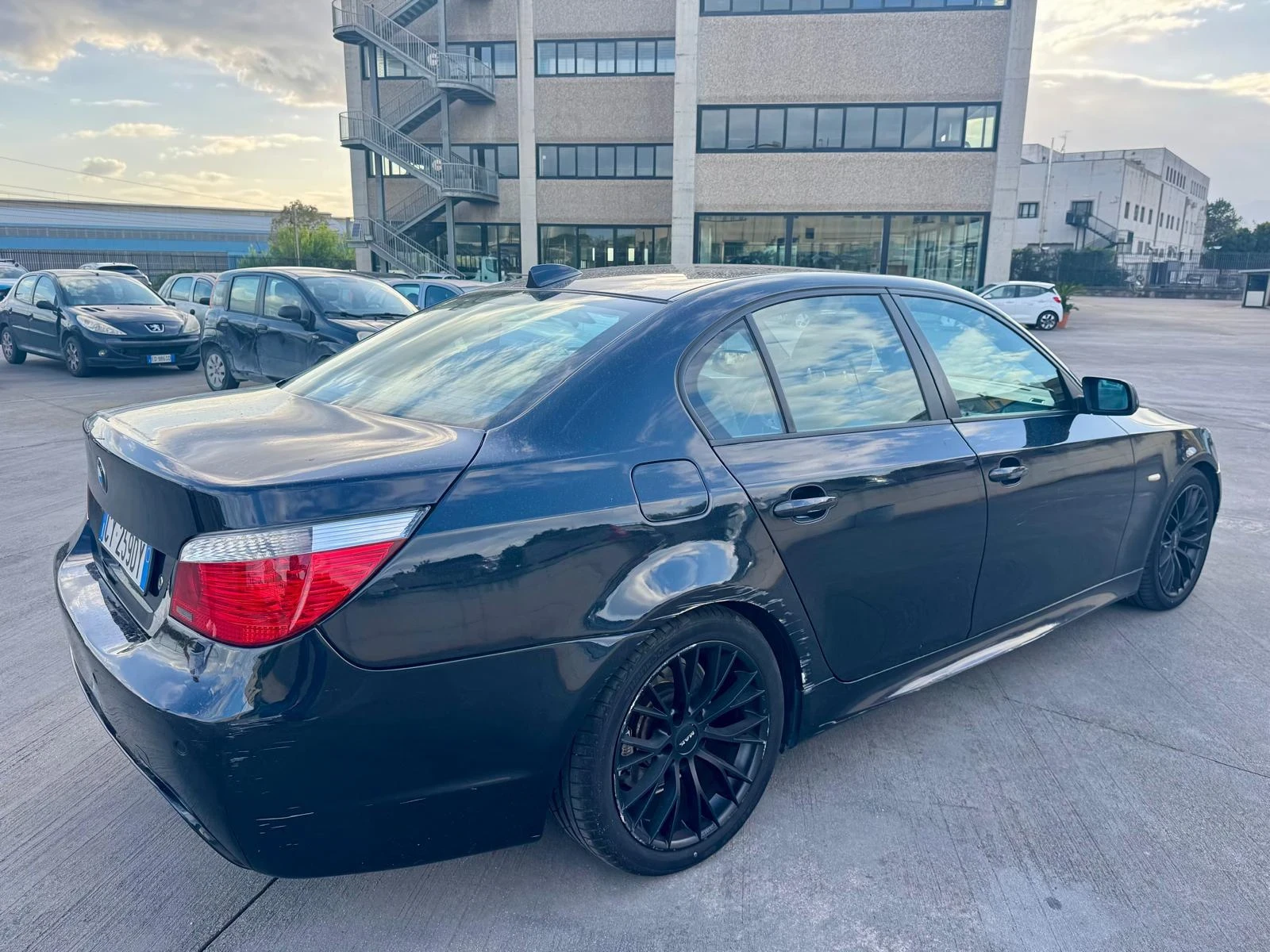 BMW 530 3.0D 231к.с. М-ПАКЕТ, снимка 7 - Автомобили и джипове - 54596333