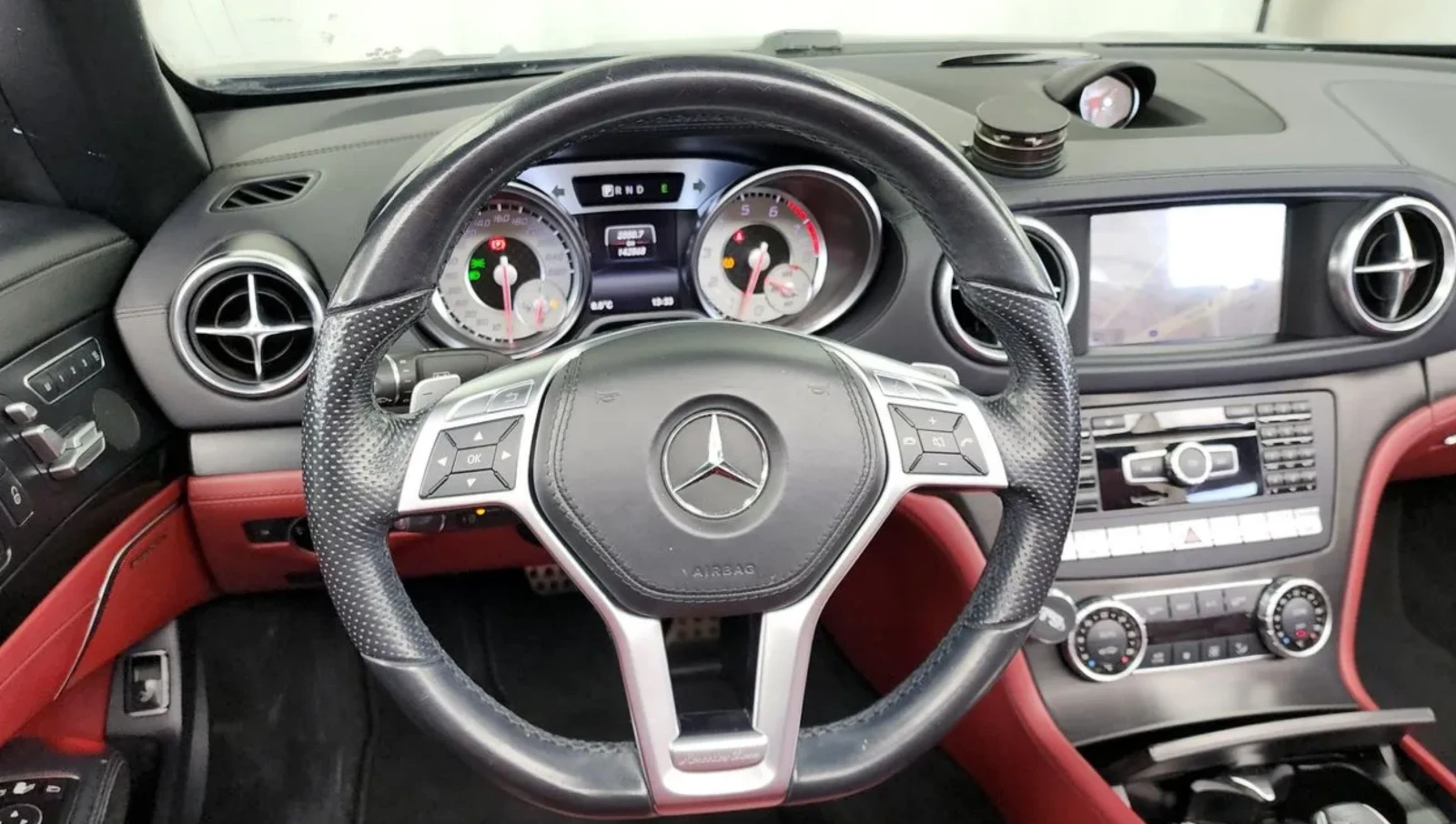 Mercedes-Benz SL 400 AMG* H&K* AIRSCARF* ОБДУХ* Крайна Цена* , снимка 10 - Автомобили и джипове - 54763639